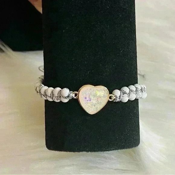 Natural Howlite Beads Opal Crystal Bracelet - Picture 3 of 5